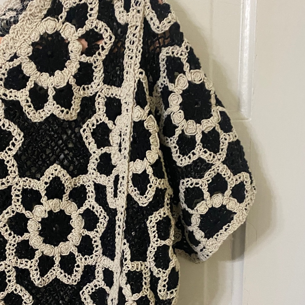 POL Black and Cream Floral Crochet Short-Sleeve Top - Picture 9 of 9